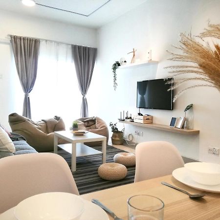 Subang City Residence, Spacious Home With Balcony, Walking Distance To Summit, 5Min To Sunway Subang Jaya Luaran gambar