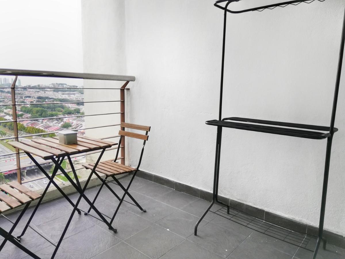Subang City Residence, Spacious Home With Balcony, Walking Distance To Summit, 5Min To Sunway Subang Jaya Luaran gambar