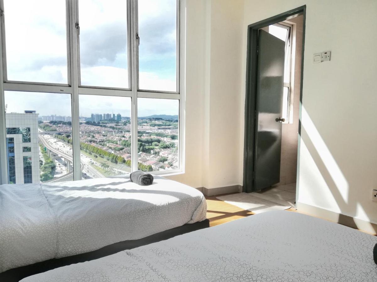 Subang City Residence, Spacious Home With Balcony, Walking Distance To Summit, 5Min To Sunway Subang Jaya Luaran gambar