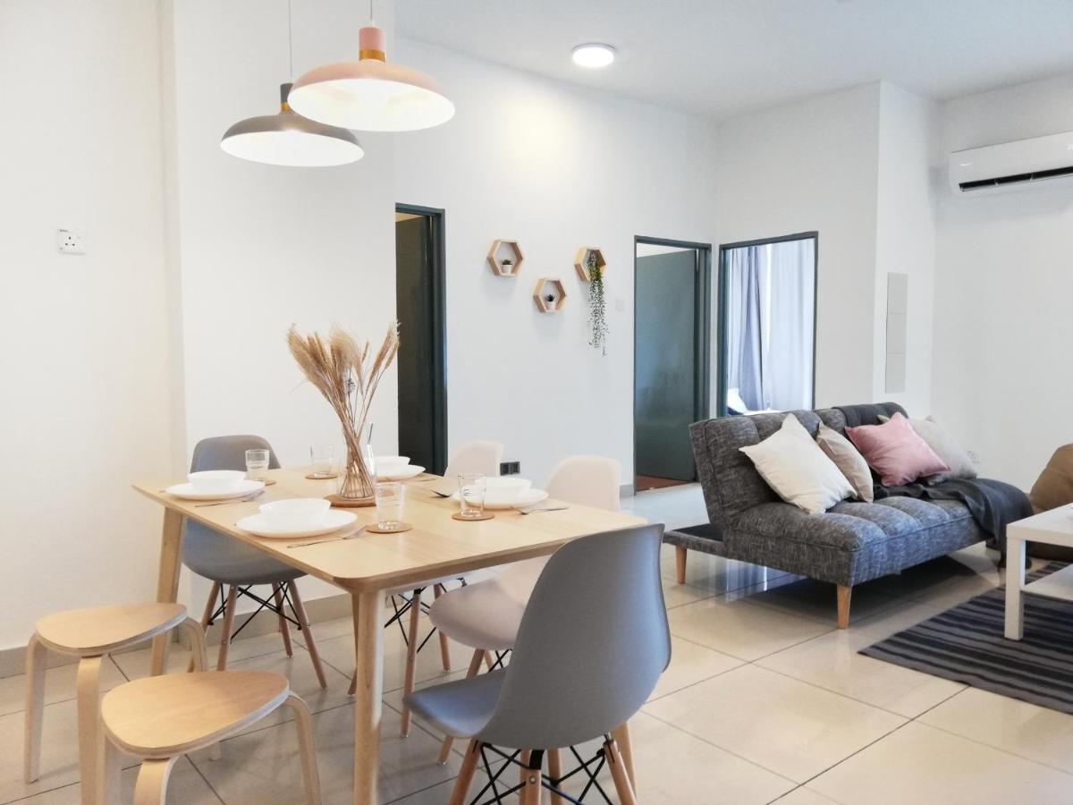 Subang City Residence, Spacious Home With Balcony, Walking Distance To Summit, 5Min To Sunway Subang Jaya Luaran gambar
